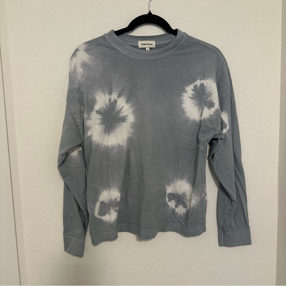 Richer Poorer The Relaxed Long Sleeve Pullover Top Blue Mirage Tie Dye Size S - Picture 2 of 8